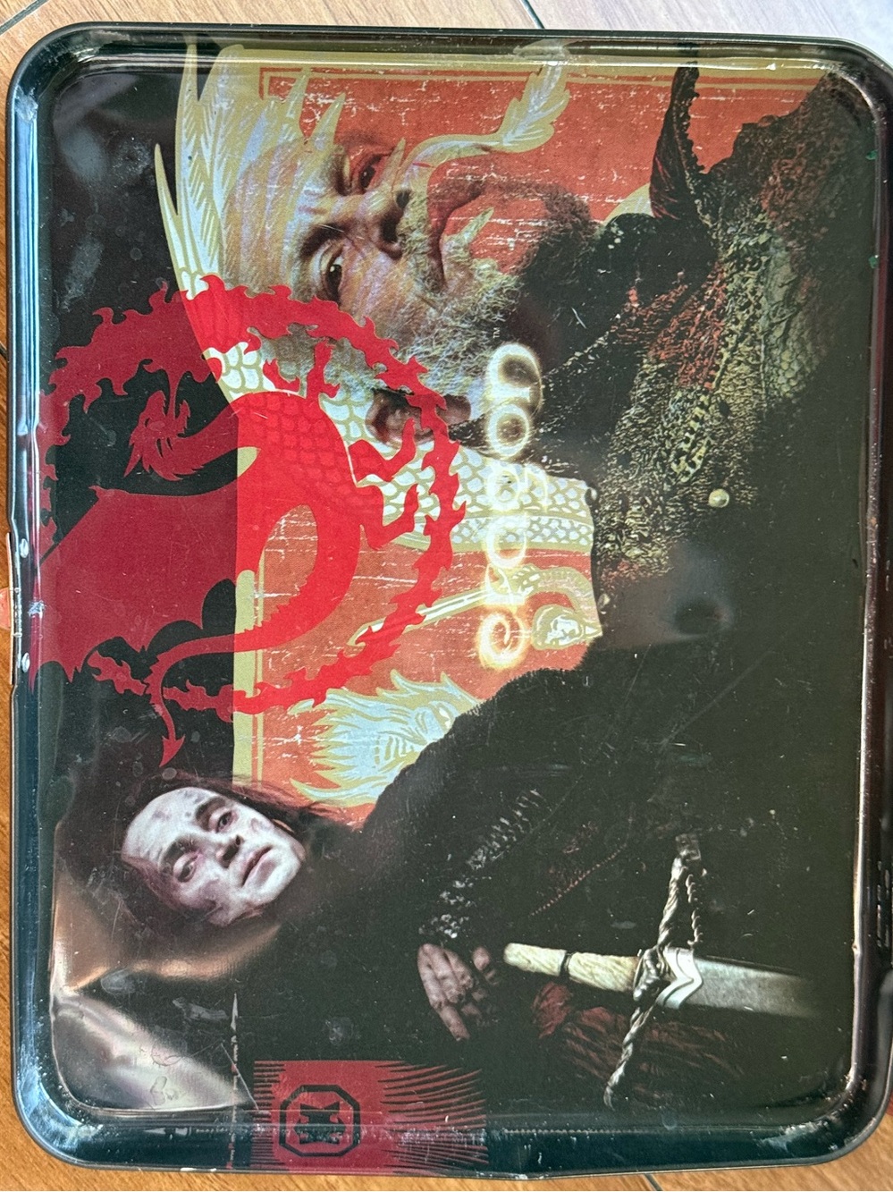 Rix Products LLC Eragon Collectible Metal Lunchbox Tin 2006 Item No. 4920 - Picture 12 of 15